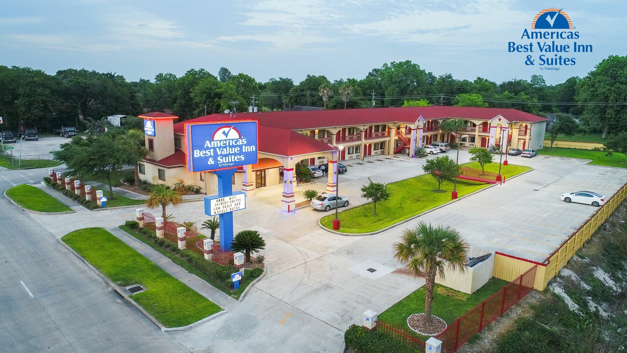 Americas Best Value Inn & Suites Northeast Houston Exterior foto